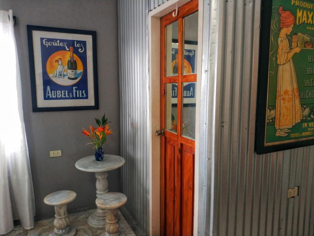 Stone Creek House Bed & Breakfast Romblon Exterior photo